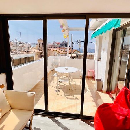 Atico Con Vistas En El Casco Antiguo De Benidorm Apartment Exterior photo