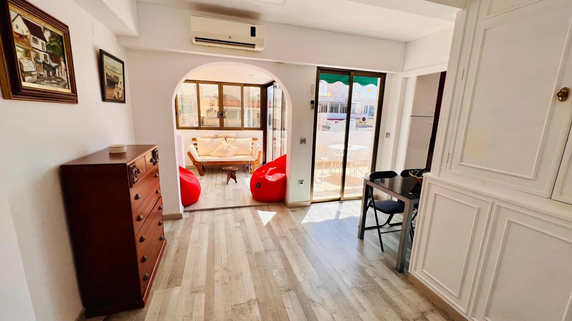 Atico Con Vistas En El Casco Antiguo De Benidorm Apartment Exterior photo
